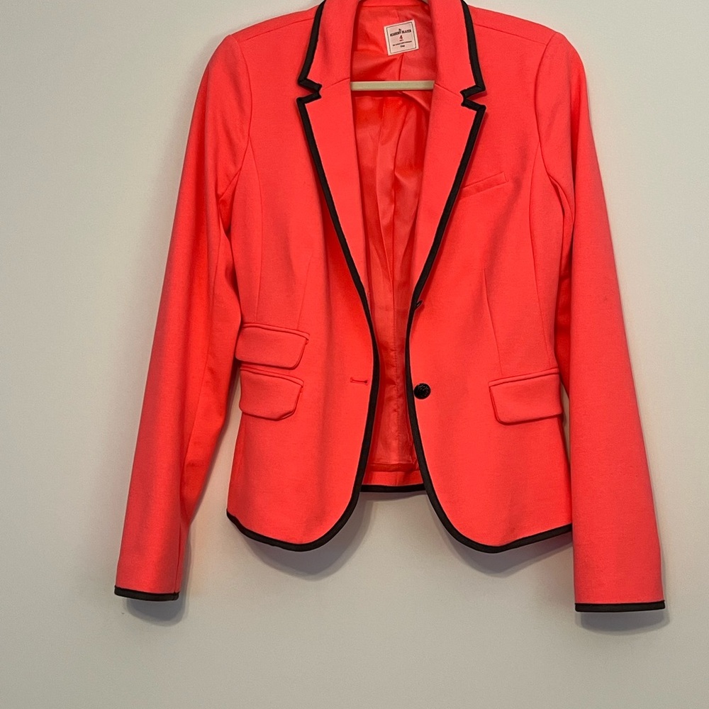 Gap vintage Women's Neon Pink Blazer size 4 Tall